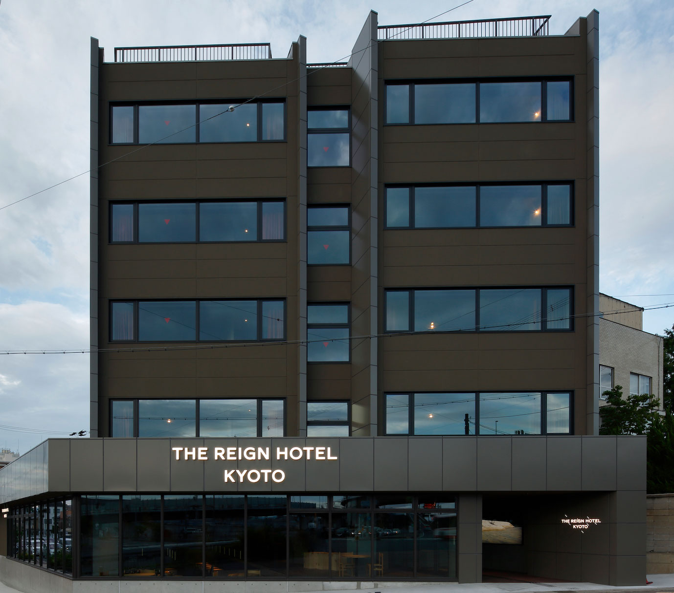 THE REIGN HOTEL KYOTO の外観