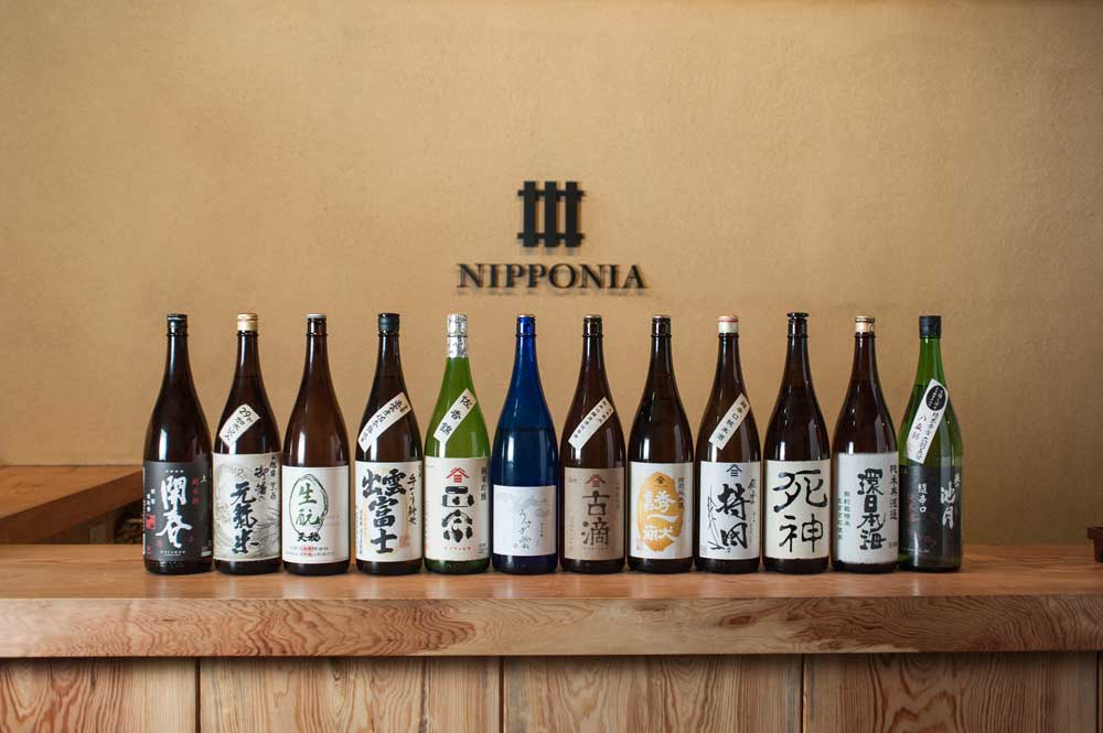 島根県各地の酒蔵から集めた 15銘柄の日本酒