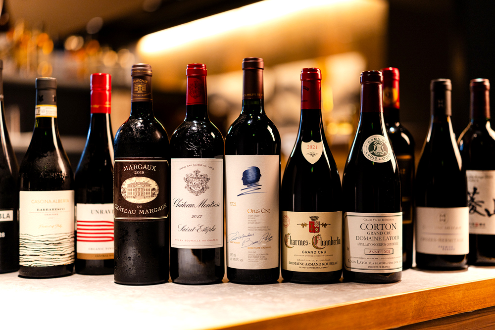 ドリンク類はペアリングプラン以外にも、アラカルトで多種多様に用意されている。調理を担当するスタッフに‟今日の一杯“を相談して、自分だけのペアリングを見つけるのも良いだろう