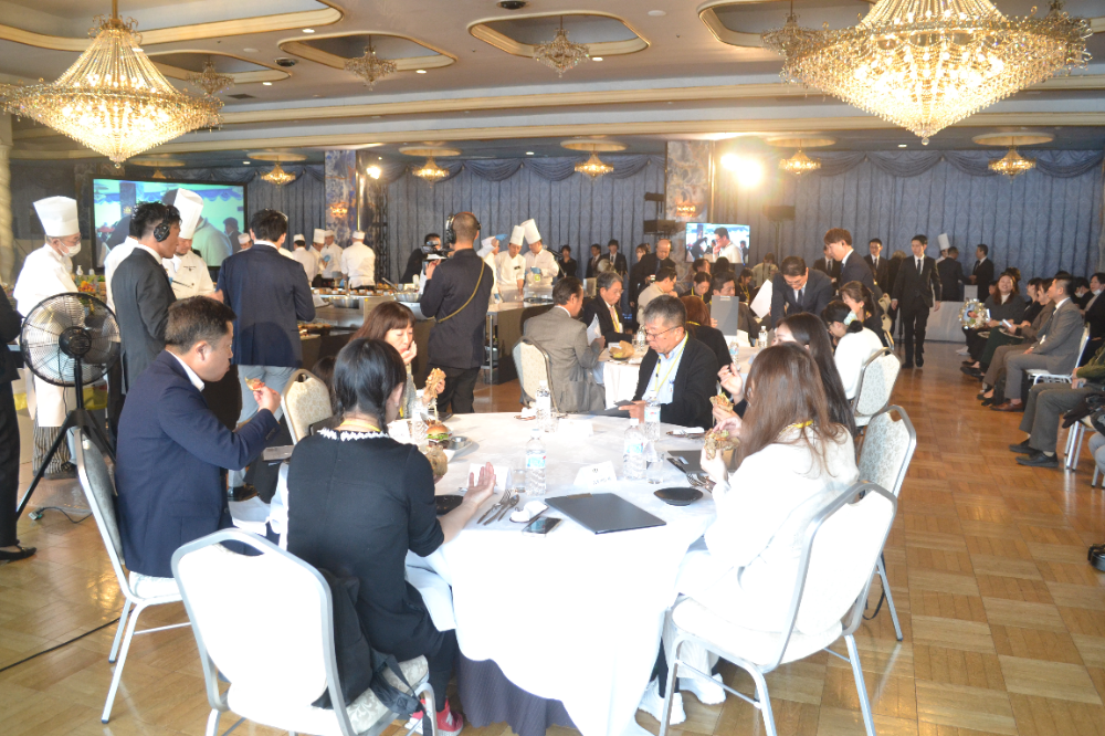 GoTo PASS会員ゲストが審査員として多数参加、グルメバーガーなど3部門制で「アイコニア ベストシェフ コンペティション2025」開催