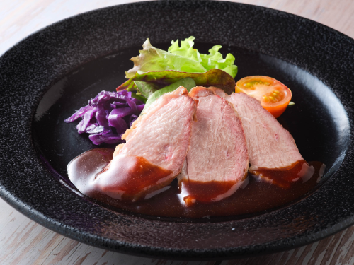 たのはた鴨のロースト-いわて山ぶどうのソース-