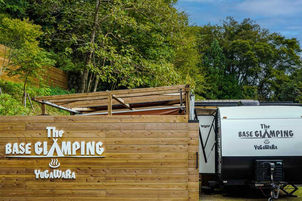 ブッキングリゾート　グランピング施設「THE BASE GLAMPING YUGAWARA」三つの客室を新設